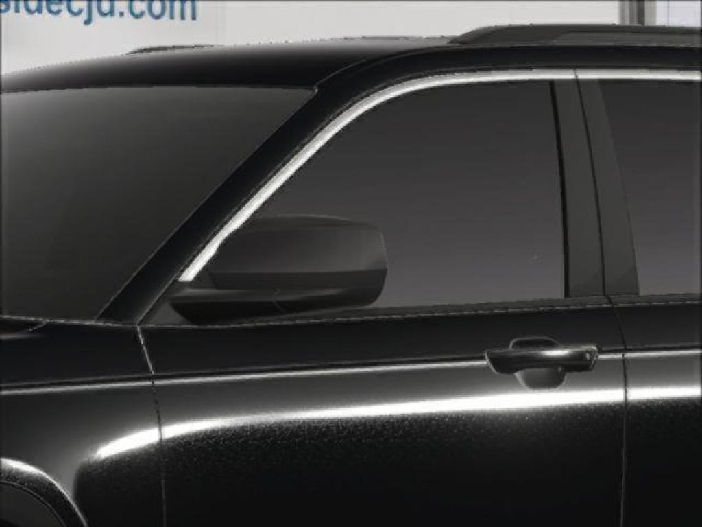 new 2025 Jeep Grand Cherokee car, priced at $41,625