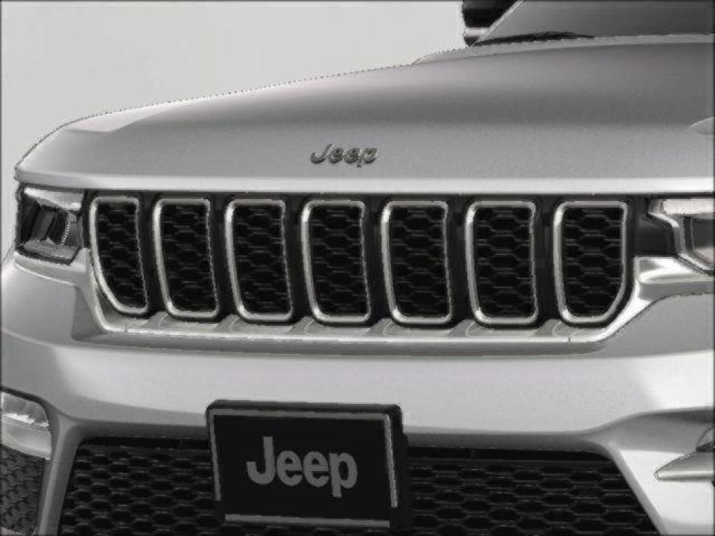 new 2025 Jeep Grand Cherokee car, priced at $47,495
