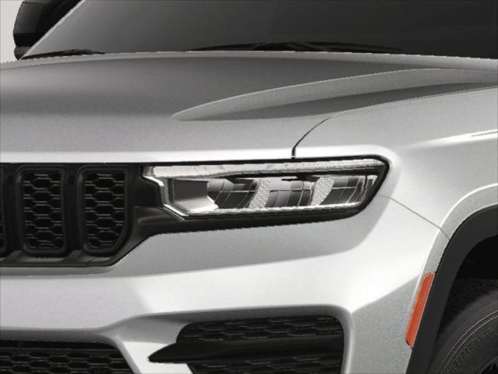 new 2025 Jeep Grand Cherokee car, priced at $46,730