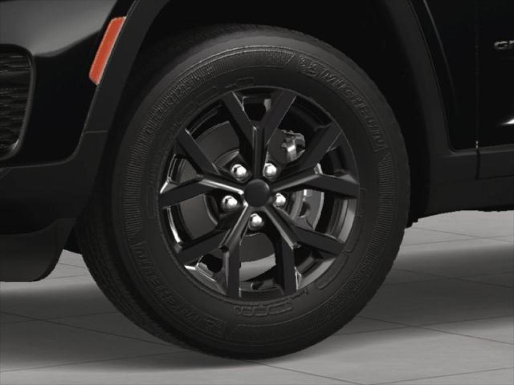 new 2025 Jeep Grand Cherokee car, priced at $46,730