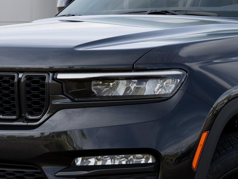 new 2025 Jeep Grand Cherokee car, priced at $52,735