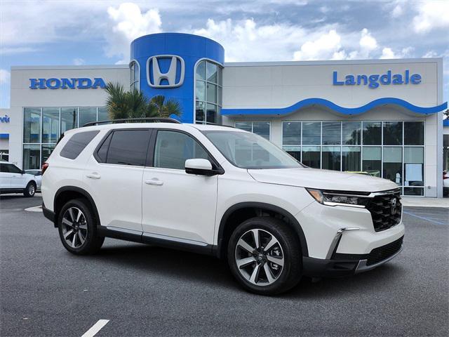 new 2025 Honda Pilot car, priced at $54,930