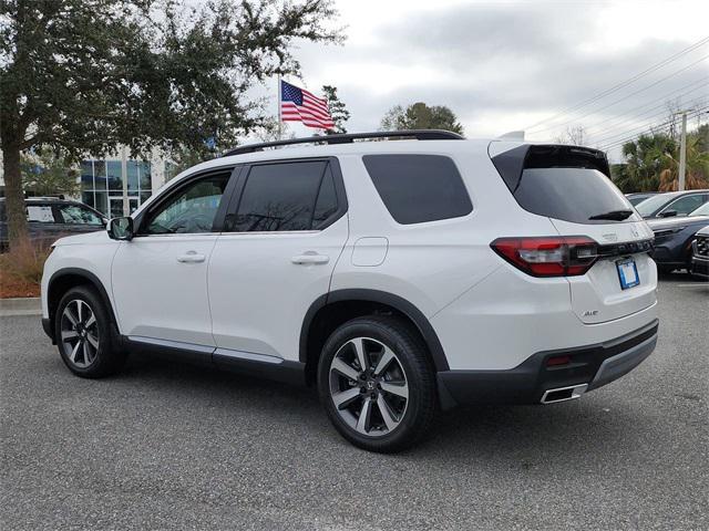 new 2025 Honda Pilot car, priced at $54,930