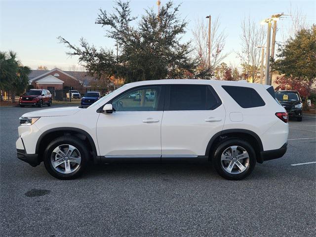 new 2025 Honda Pilot car, priced at $45,350