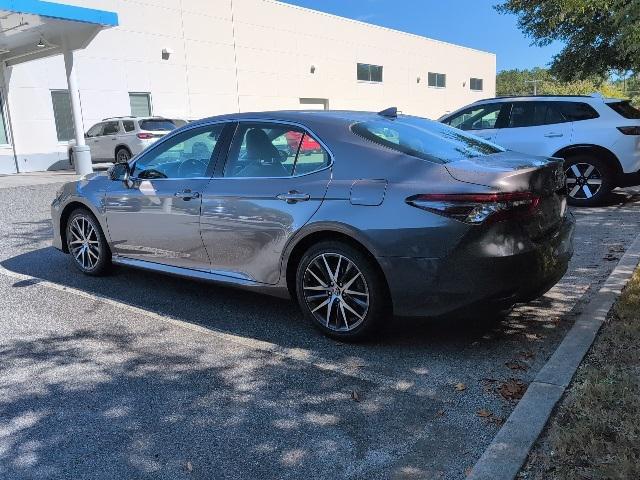 used 2022 Toyota Camry Hybrid car, priced at $27,991