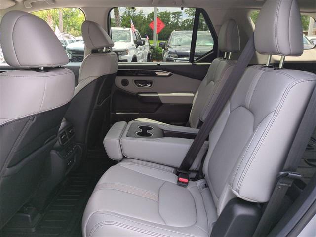 used 2025 Honda Pilot car, priced at $46,122