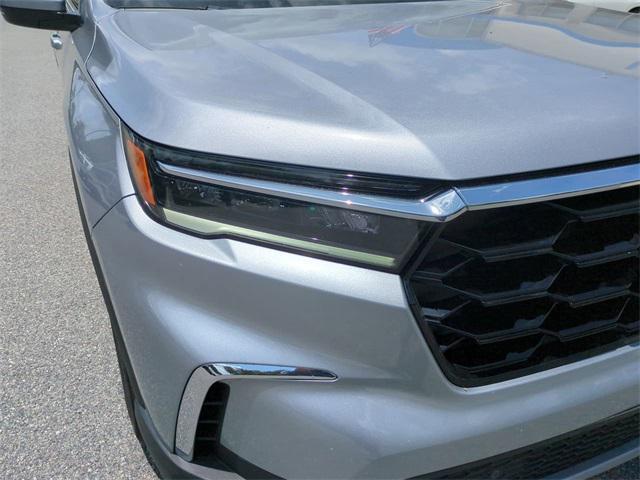 used 2025 Honda Pilot car, priced at $46,122