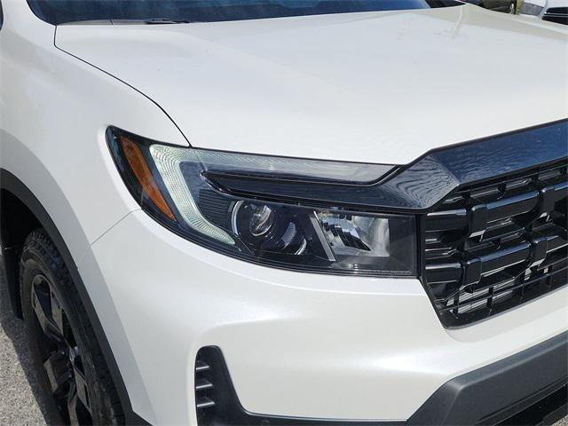 new 2025 Honda Ridgeline car, priced at $48,655