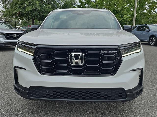 new 2025 Honda Pilot car, priced at $55,485