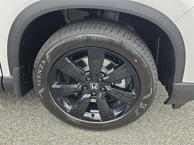 new 2025 Honda Pilot car, priced at $55,485