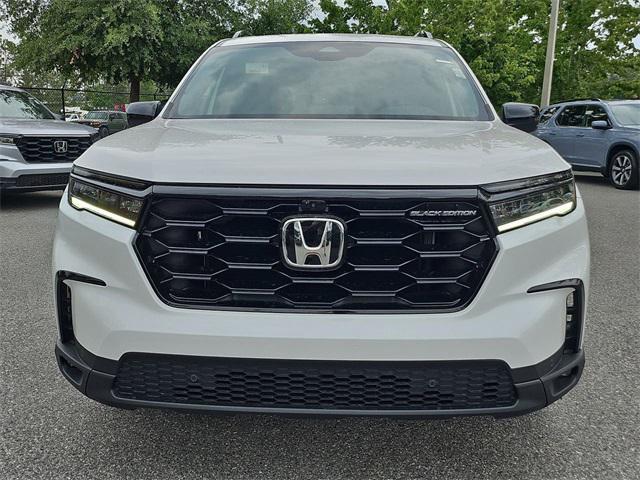 new 2025 Honda Pilot car, priced at $55,485