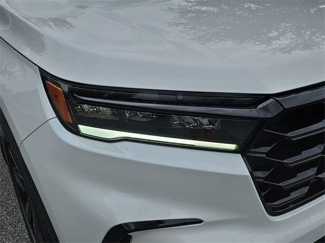 new 2025 Honda Pilot car, priced at $55,485