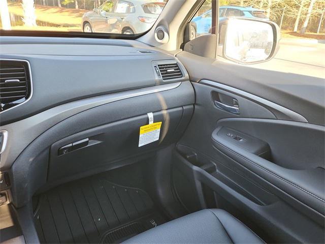 new 2025 Honda Ridgeline car, priced at $43,930