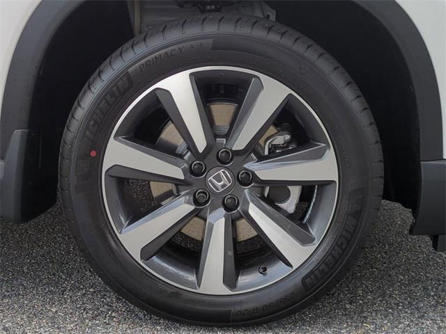 new 2025 Honda Pilot car, priced at $48,405