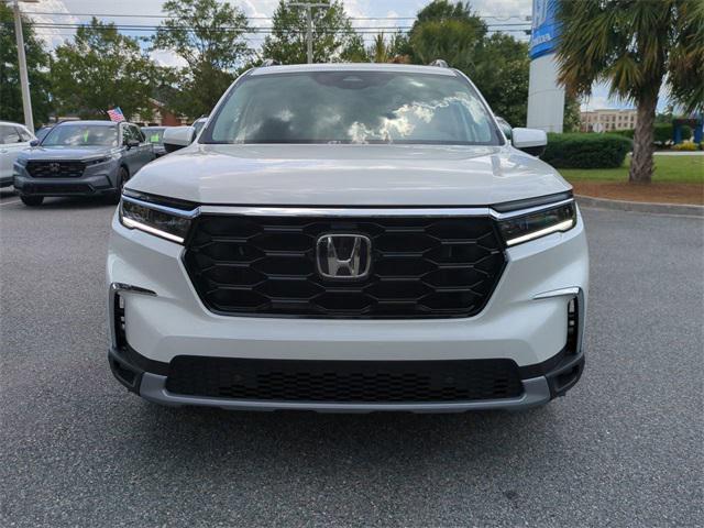 new 2025 Honda Pilot car, priced at $48,405