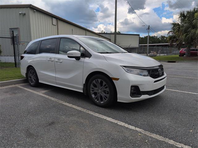 used 2025 Honda Odyssey car, priced at $45,551