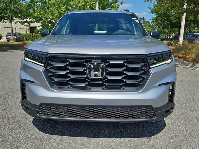 new 2025 Honda Pilot car, priced at $42,750