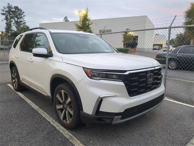 used 2024 Honda Pilot car, priced at $45,991