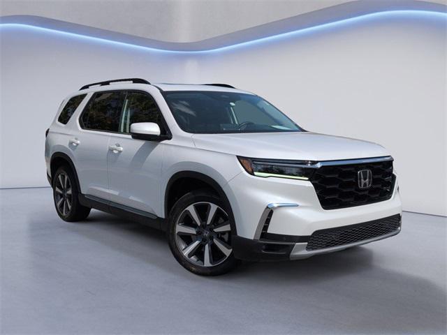 used 2024 Honda Pilot car, priced at $42,991
