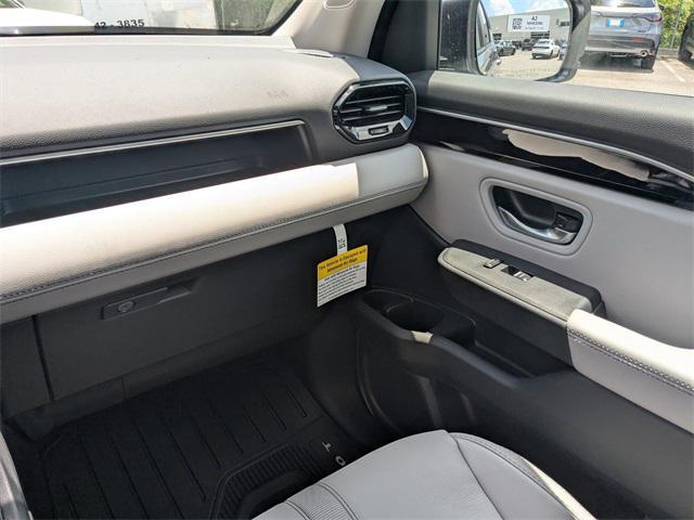 new 2025 Honda Pilot car, priced at $44,680