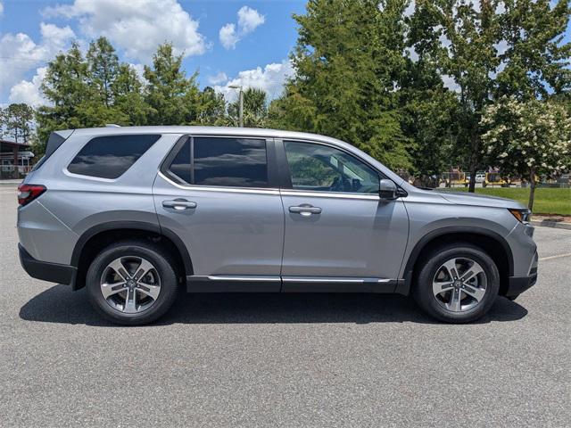 new 2025 Honda Pilot car, priced at $44,680