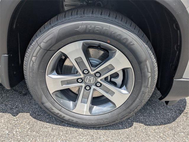 new 2025 Honda Pilot car, priced at $44,680