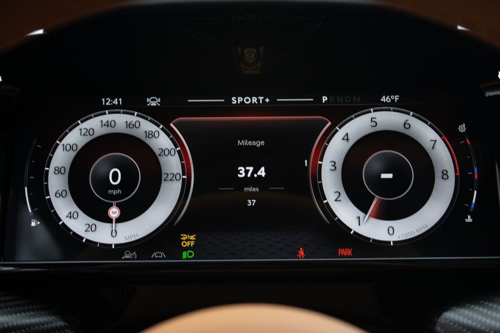 new 2025 Aston Martin Vanquish car, priced at $549,930