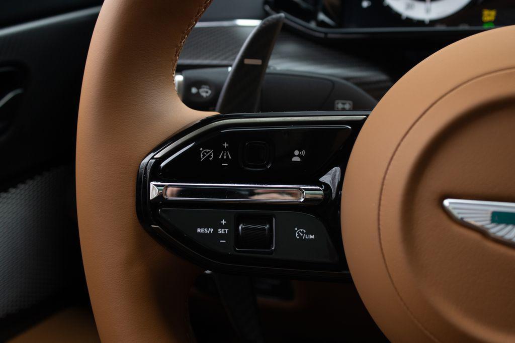 new 2025 Aston Martin Vanquish car, priced at $549,930