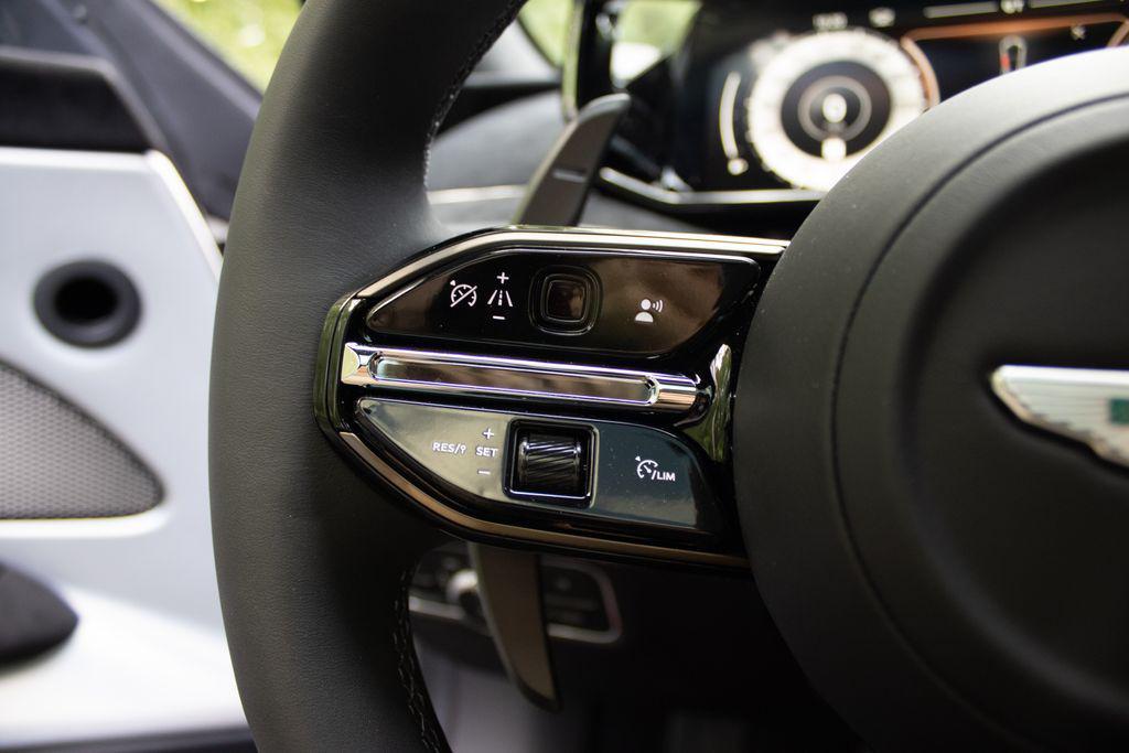 new 2025 Aston Martin Vanquish car, priced at $470,900