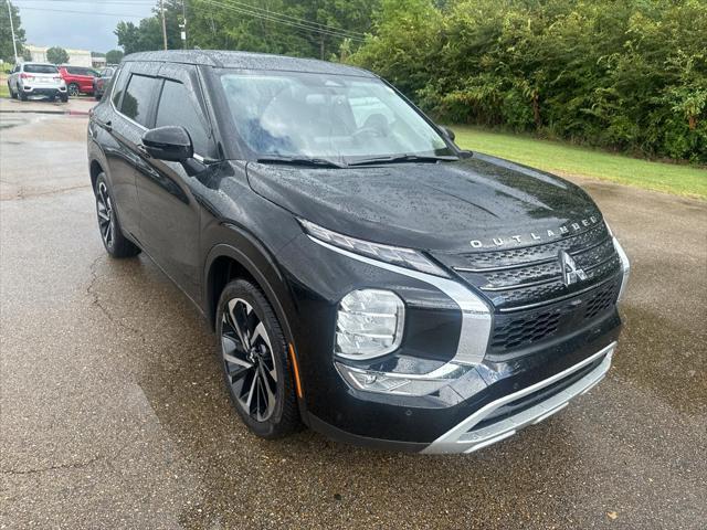 new 2024 Mitsubishi Outlander car, priced at $36,190