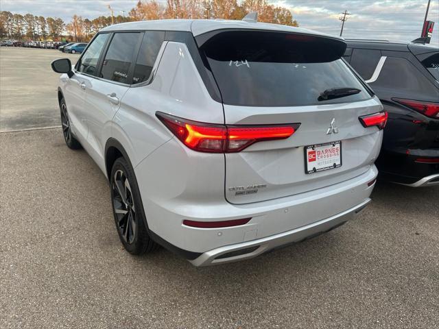 new 2024 Mitsubishi Outlander car, priced at $37,135