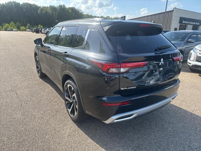 new 2024 Mitsubishi Outlander car, priced at $38,065