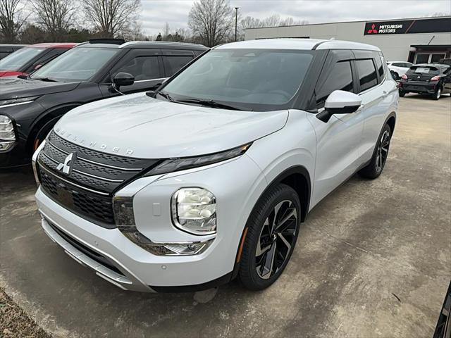 new 2024 Mitsubishi Outlander car, priced at $36,385