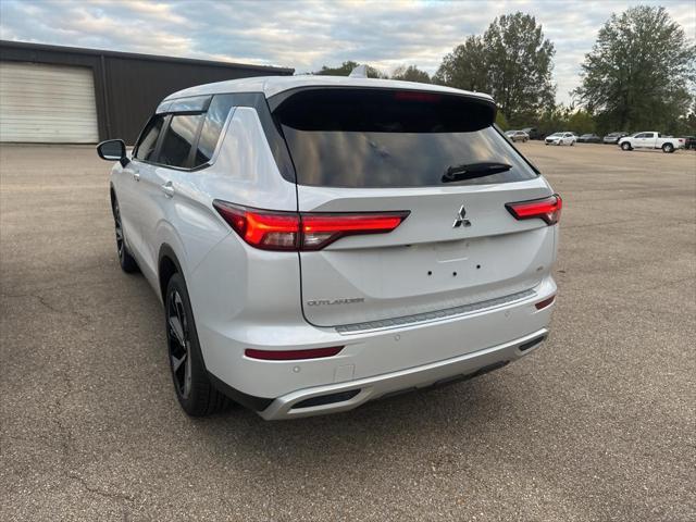 new 2024 Mitsubishi Outlander car, priced at $34,410