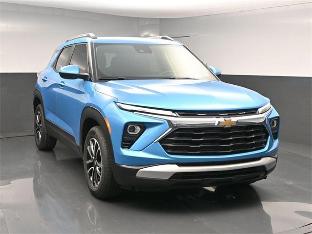 new 2025 Chevrolet TrailBlazer car, priced at $25,611