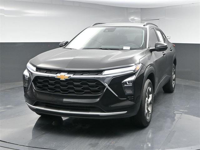 new 2025 Chevrolet Trax car, priced at $25,235