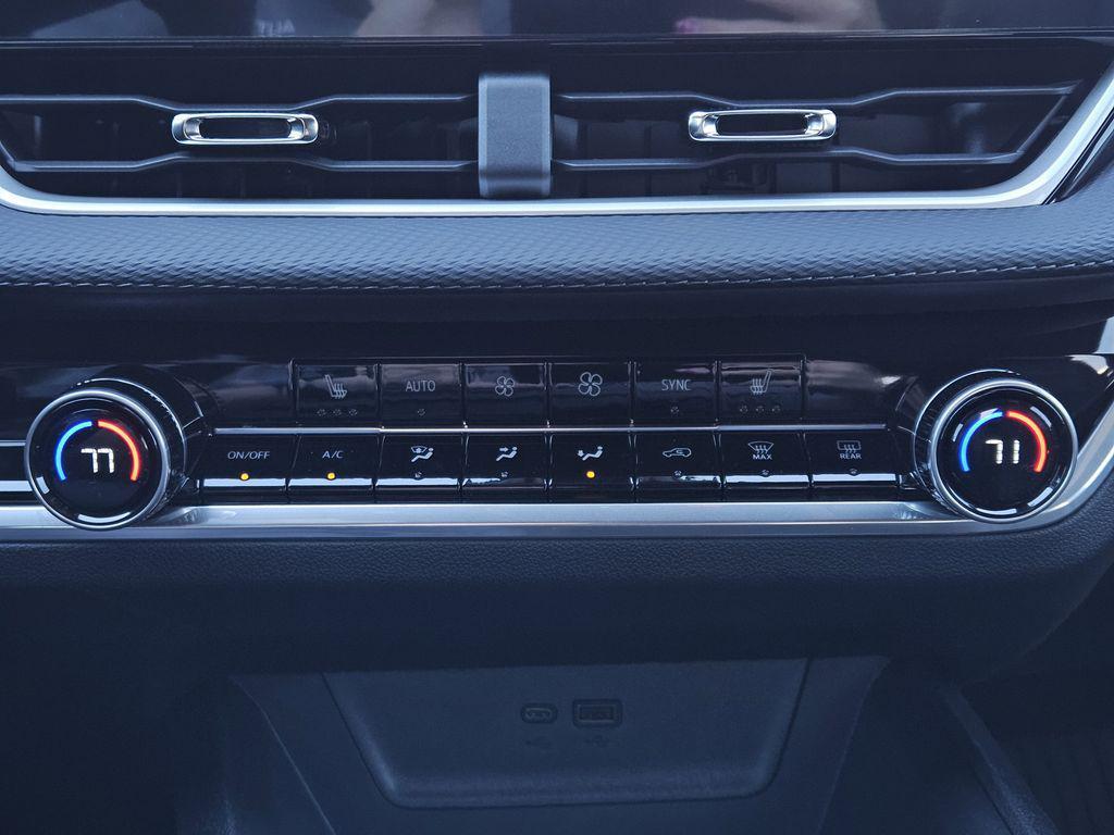 new 2026 Chevrolet Equinox car, priced at $32,348