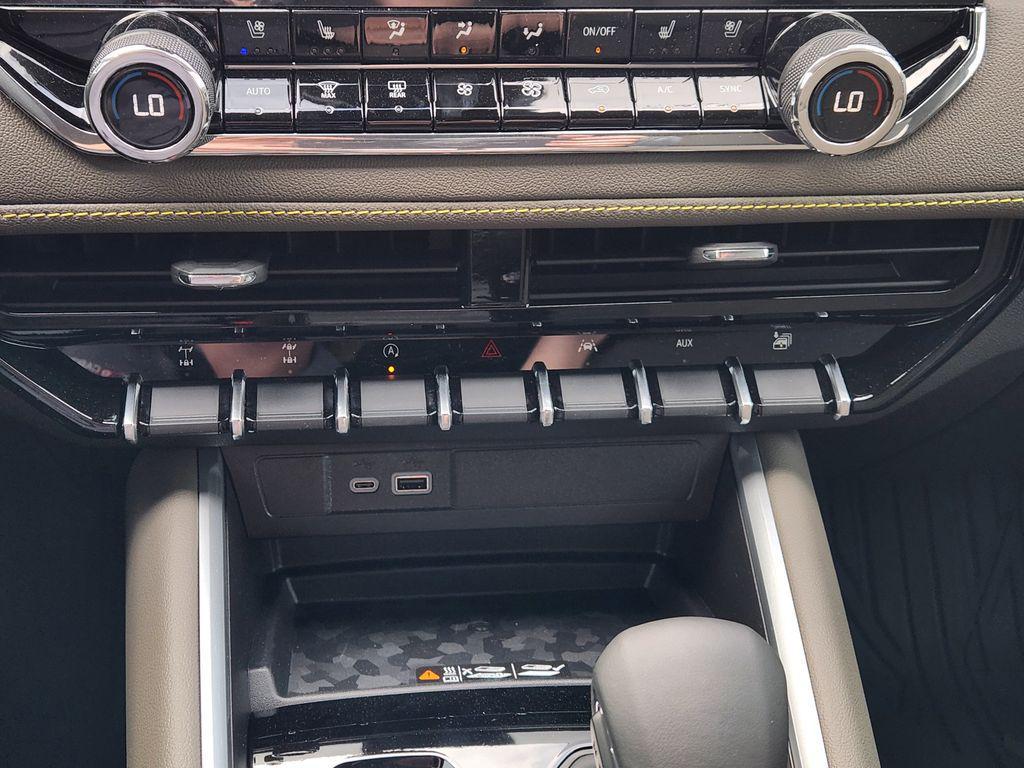 new 2026 Chevrolet Colorado car, priced at $53,370