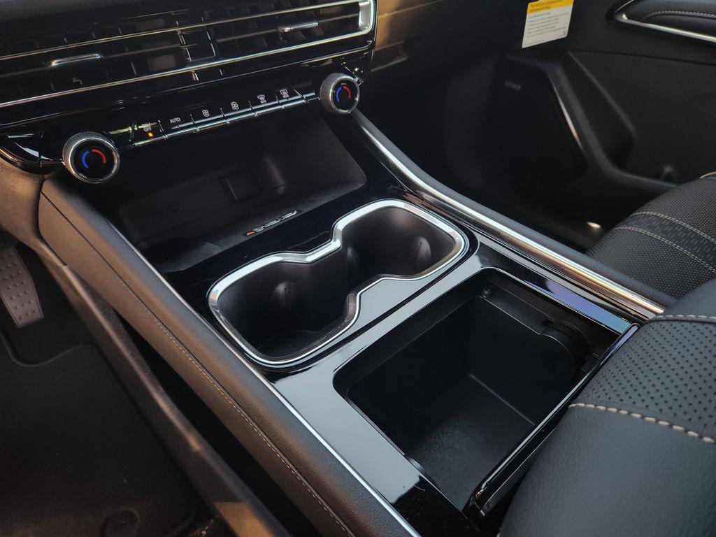 new 2026 Chevrolet Traverse car, priced at $57,685