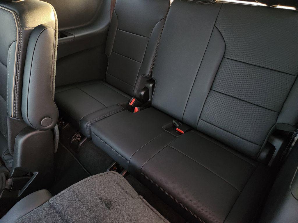 new 2026 Chevrolet Traverse car, priced at $57,685