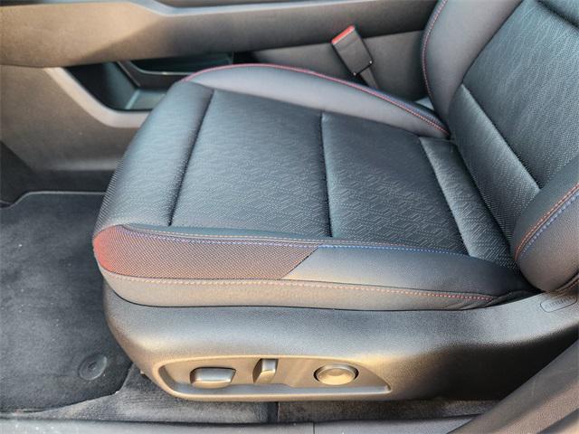new 2026 Chevrolet Equinox car, priced at $35,983