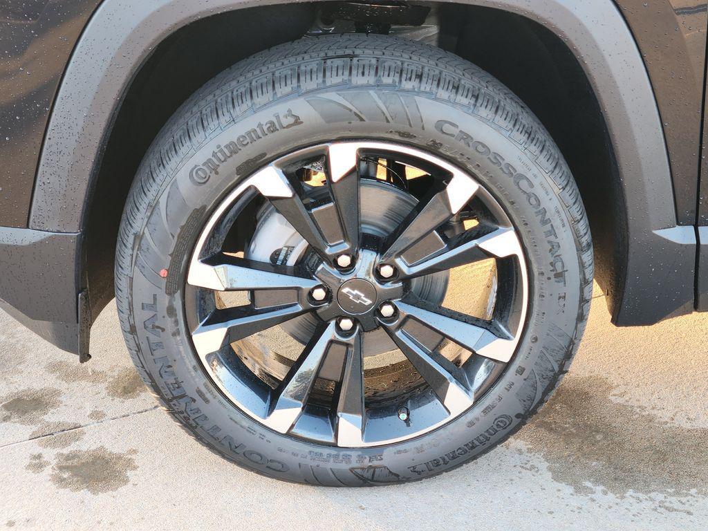 new 2026 Chevrolet Equinox car, priced at $34,902