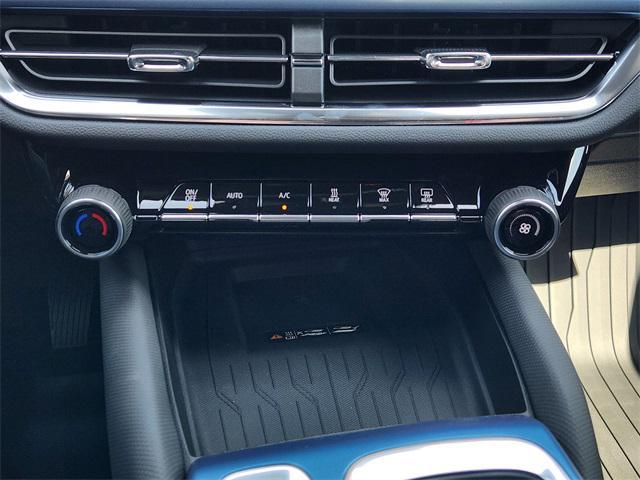 new 2025 Chevrolet Equinox EV car, priced at $39,077