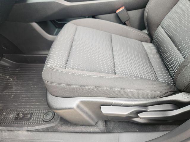 new 2026 Chevrolet Equinox car, priced at $29,998