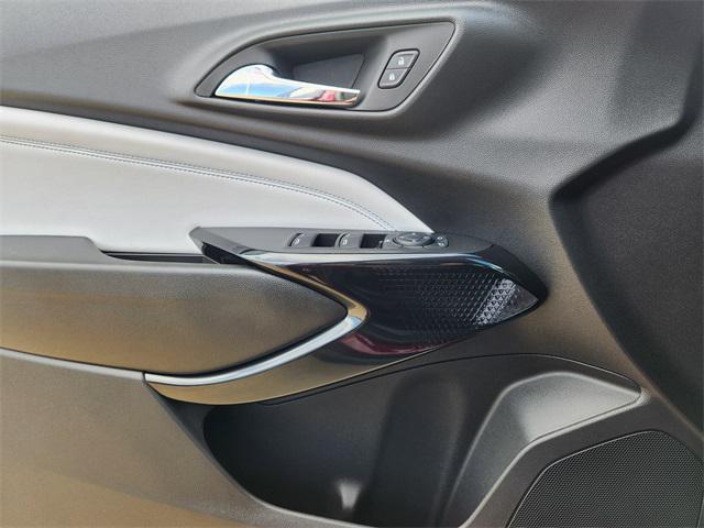 new 2025 Chevrolet Trax car, priced at $24,129
