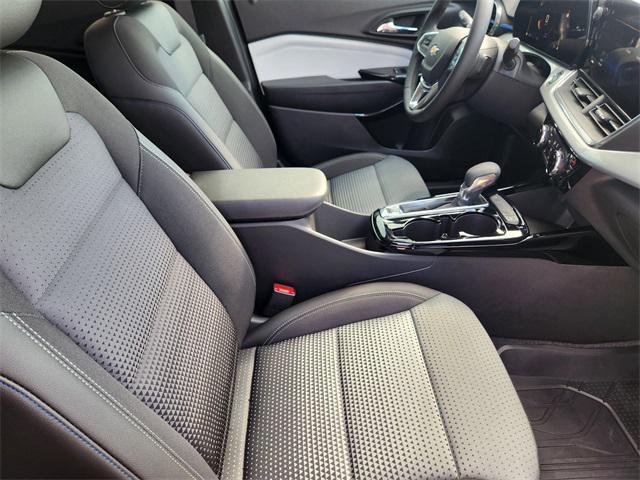 new 2025 Chevrolet Trax car, priced at $24,129