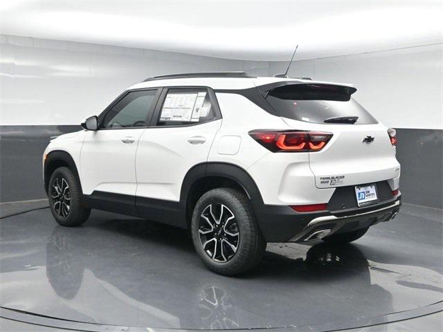 new 2025 Chevrolet TrailBlazer car, priced at $32,019