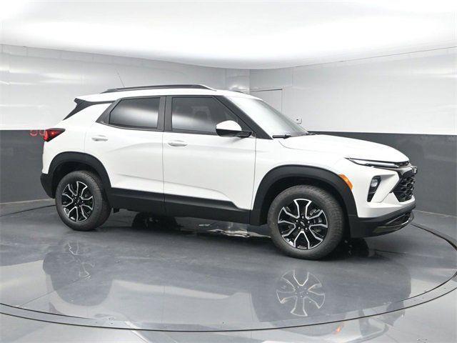 new 2025 Chevrolet TrailBlazer car, priced at $30,492