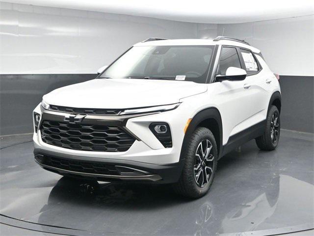 new 2025 Chevrolet TrailBlazer car, priced at $32,019