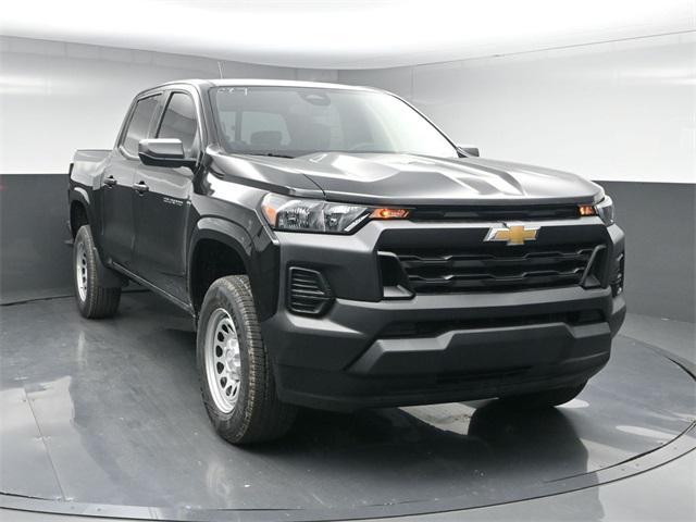 new 2025 Chevrolet Colorado car, priced at $33,745